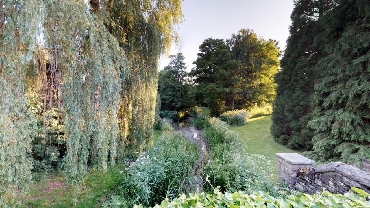 Macdonald Elmers Court Resort Lymington Exterior photo